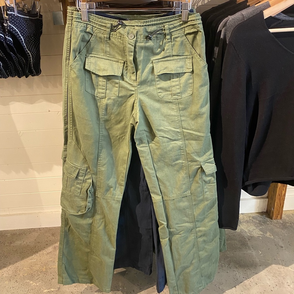 Kim cargo pants brandy melville